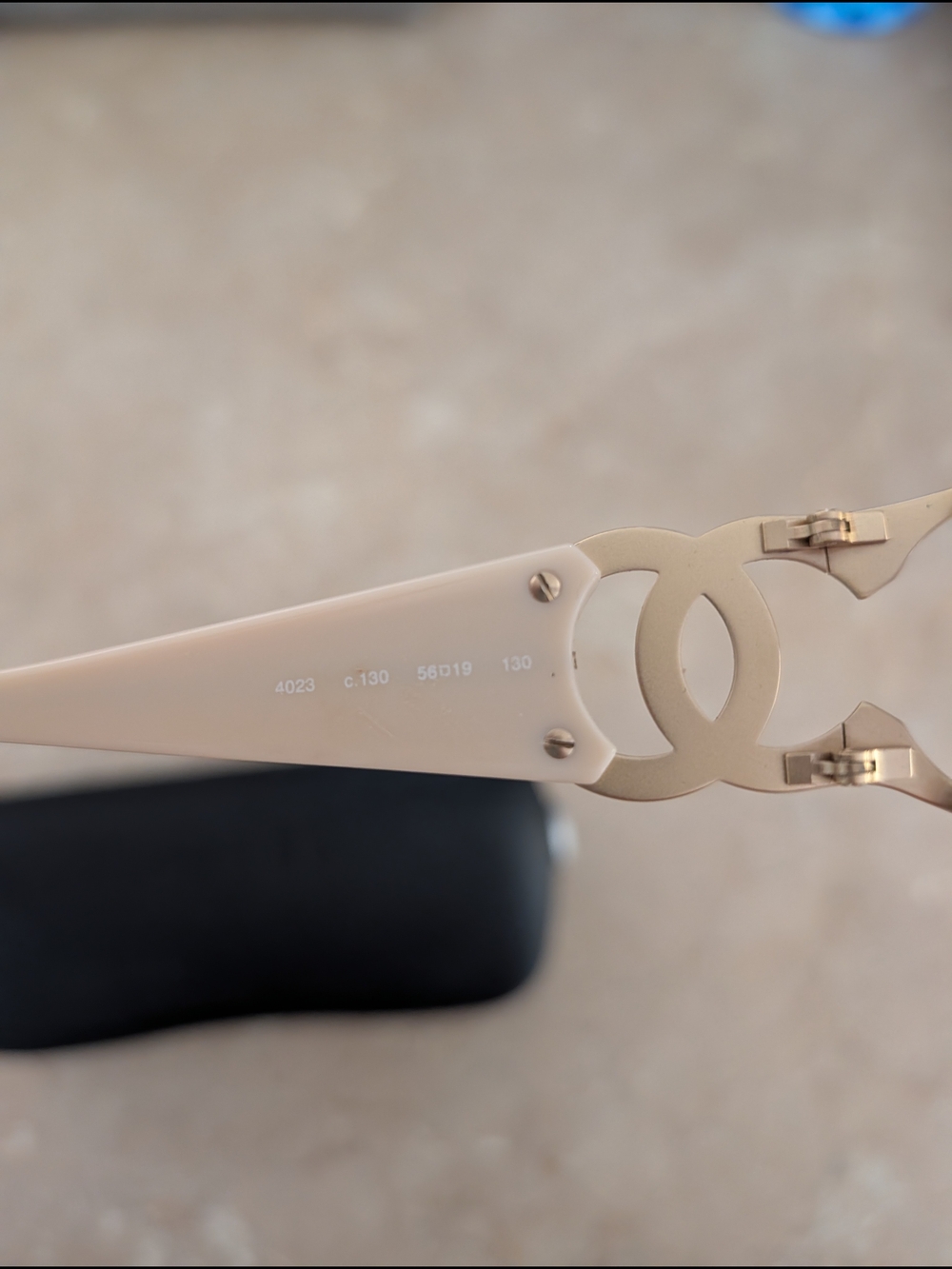 Chanel Rare Vintage CC Sunglasses 4023 - Picture 6 of 7